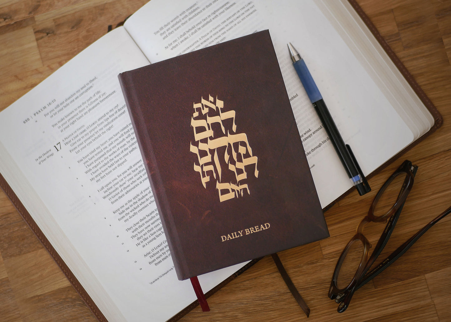 Daily Bread (5786/2026): A Messianic One-Year Bible Reading Journal