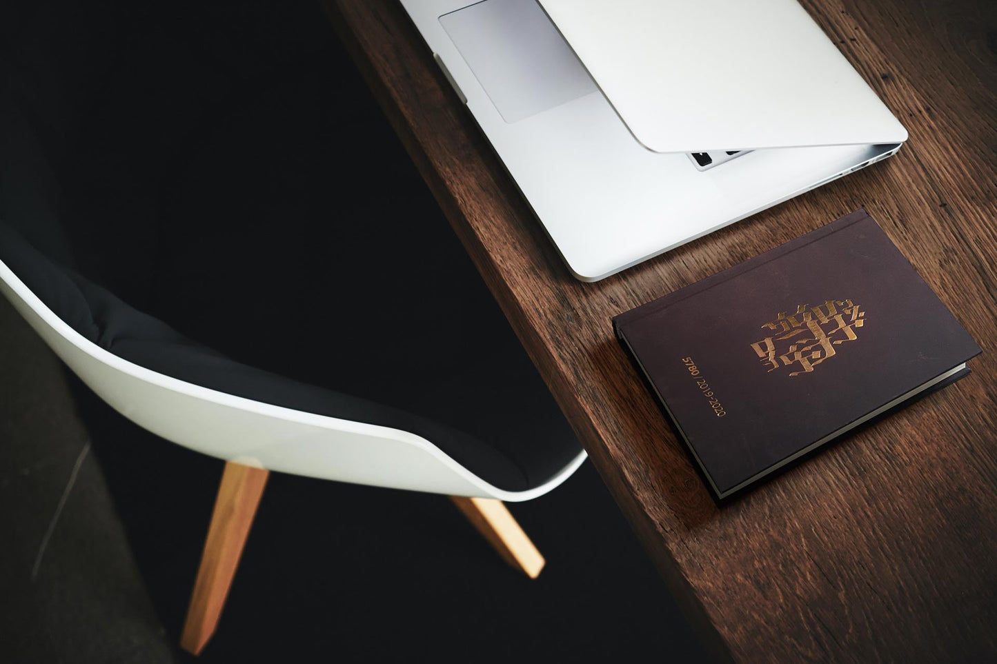 Daily Bread (5786/2026): A Messianic One-Year Bible Reading Journal